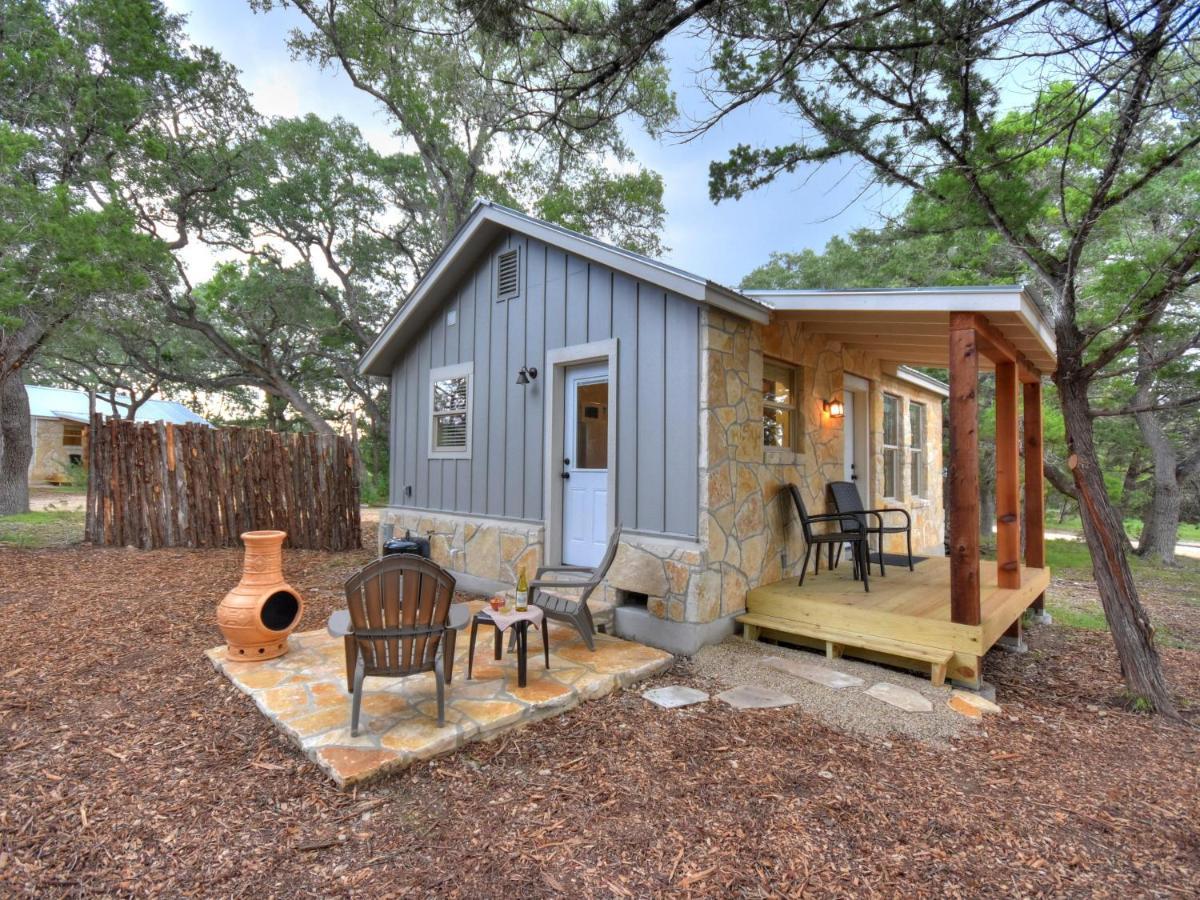 Cabins At Flite Acres - Morning Dove Wimberley Εξωτερικό φωτογραφία